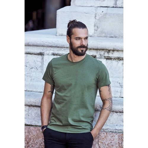 Top 5 estilos de camiseta Clique que salvarán tu guardarropa en 2025